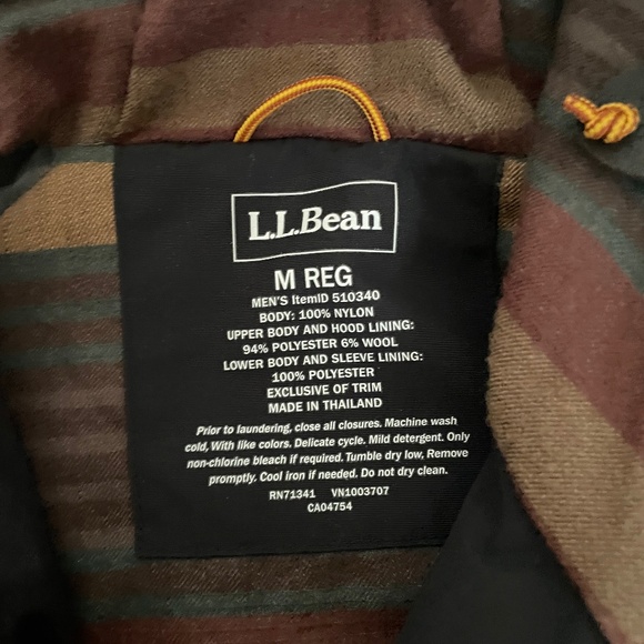 LL Bean Water Resistant Jacket - Picture 2 of 2